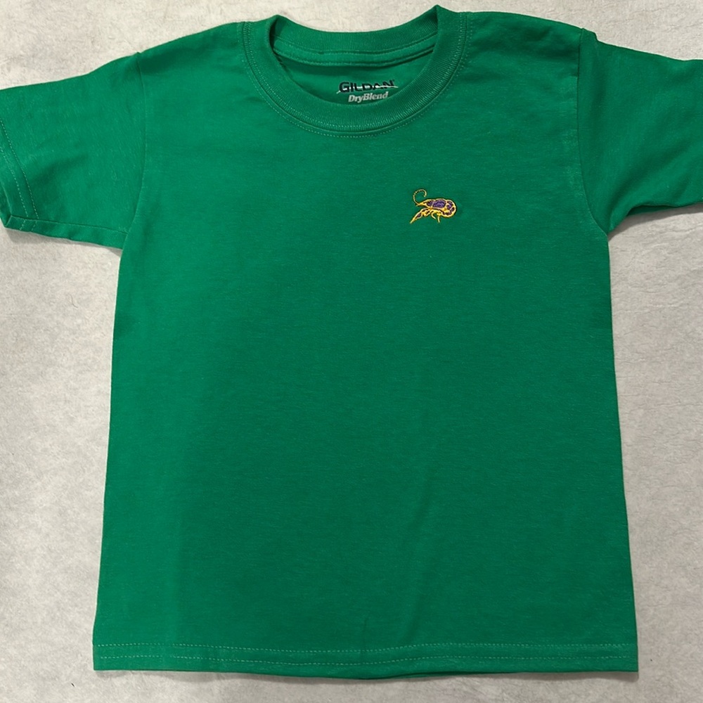 Youth Green Embroidered Crawfish T-shirt NWOT Mardi Gras